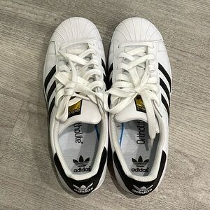 Adidas Superstar